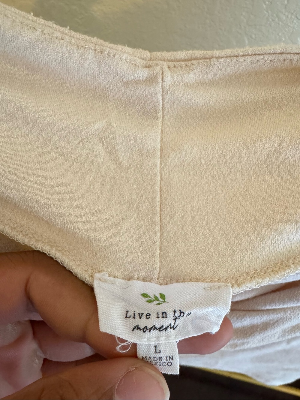 Cream Top - Picture 2 of 3